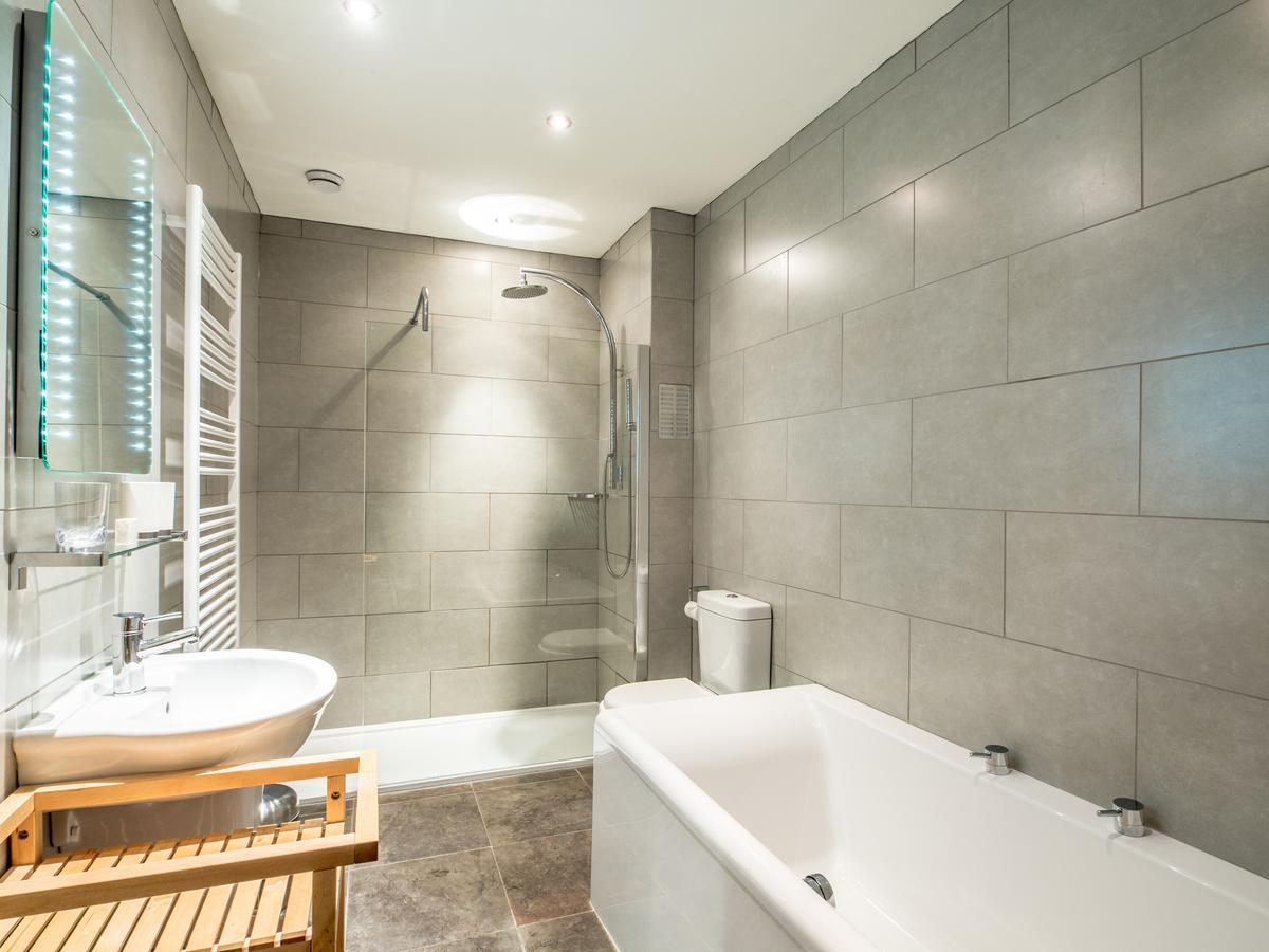 Six Brunton Place Guest House Edimburgo Esterno foto