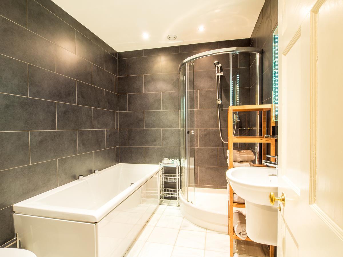 Six Brunton Place Guest House Edimburgo Esterno foto